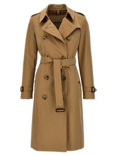 Burberry The Chelsea Trench Coat In Cream