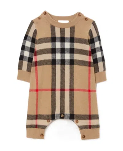 Burberry Vintace Check Babygrow Set In Nude