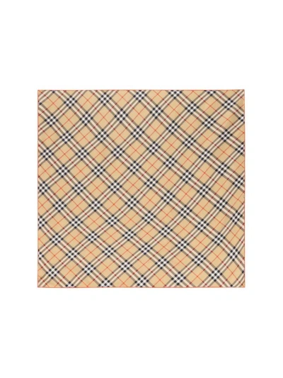 Burberry Vintage Check Finished In Beige