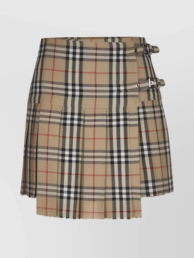 BURBERRY VINTAGE CHECK PLEATED WOOL SKIRT