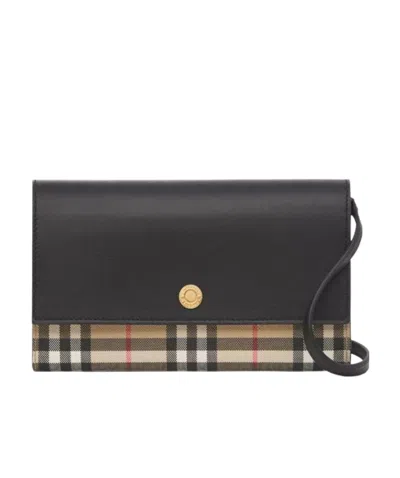Burberry Vintage Check Wallet Bag In Black