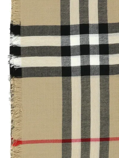 Burberry Vintage Check Wool Scarf In Beige