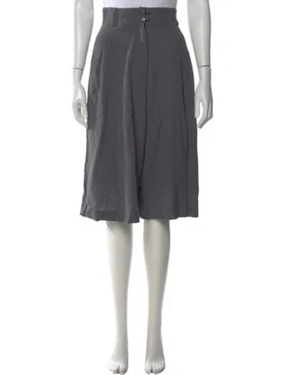 Pre-owned Burberry Virgin Wool Knee-length Shorts In Gray