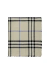Burberry Vintage Check Wool Scarf In Lichen