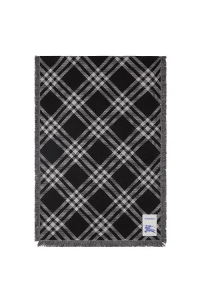 Burberry Checked Scarf In Black/calico