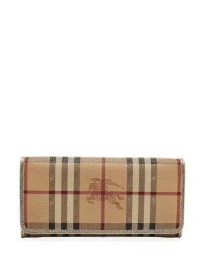 Pre-owned Burberry Winsley Haymarket Foldover-top Wallet In Neutrals