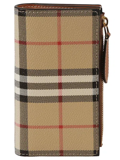Burberry Wmw Continental Wallet In Archive Beige