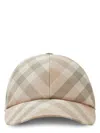 Burberry Casquette In Beige