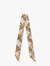 Burberry Reversible Checked Scarf In Cream