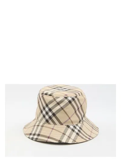 BURBERRY WOMEN'S CHECK BUCKET HAT