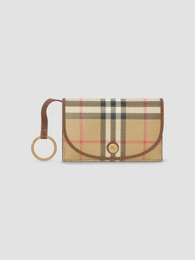 Burberry Women's Flap Card Case Keyring In Archive Beige