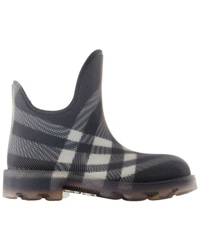 Burberry Lf Marsh Low Ankle Boots In Black