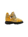 Burberry Pillow Check Boots In Hunter Check