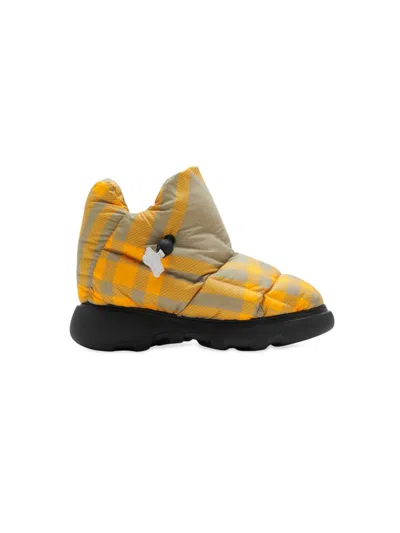 Burberry Pillow Check Boots In Hunter Check