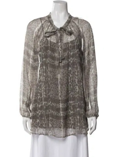 Pre-owned Burberry Wool Animal Print Blouse In Gray