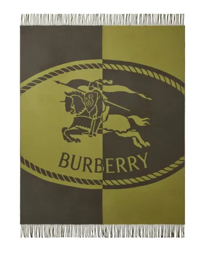 BURBERRY WOOL BLANKET