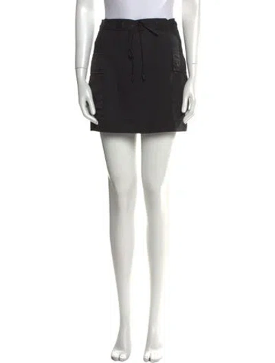 Pre-owned Burberry Wool Mini Skirt In Black