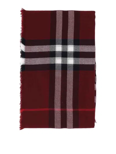 Burberry Wool Scarf In Red