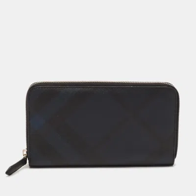 Pre-owned Burberry Zip Blue/black Check Coated Canvas Continental Wallet