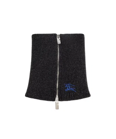 Burberry Zipped Cashmere Collar In Black