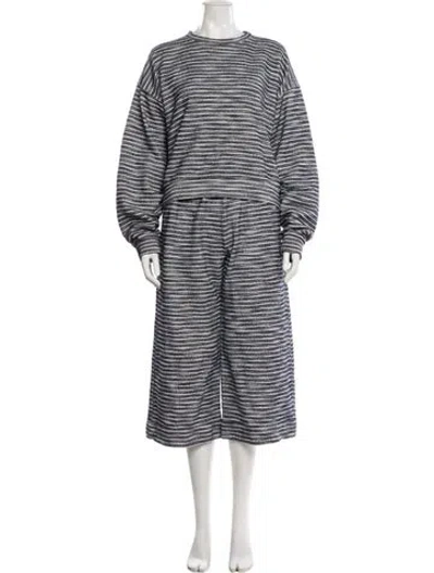 Pre-owned Buru Striped Set In Blue