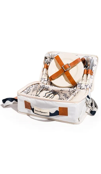 Business & Pleasure Picnic Set In Riviera White