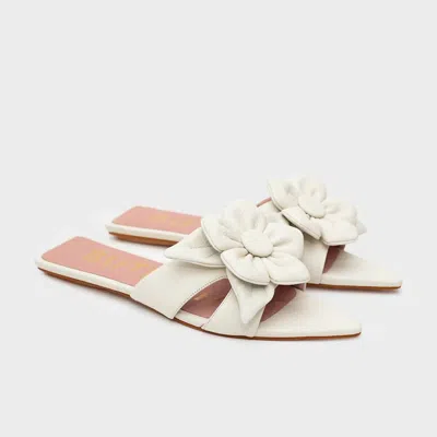 Butrich Women's Cocktail Club Flat In White