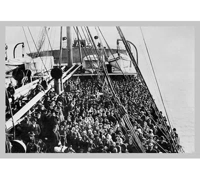 Buyenlarge Crowd Of Immigrants Standing On Deck Photographic Print In Black;gray