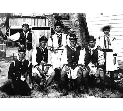 Buyenlarge Group Of Seminole Braves Photographic Print In Black;white