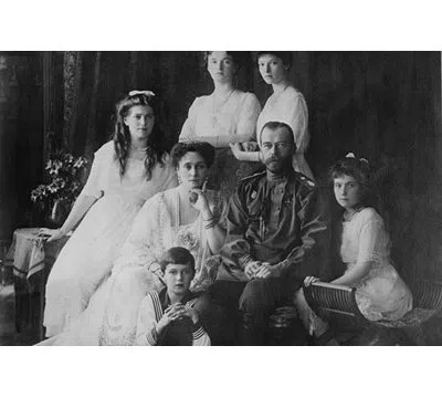 Buyenlarge 'tsar Nicholas And Alexandra Pose With Third Children' Photographic Print In Black;white