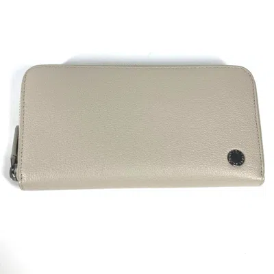 Pre-owned Bvlgari Ivory Leather Long Wallet (bi-fold) () In White