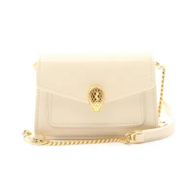 Pre-owned Bvlgari White Leather Shoulder Bag ()