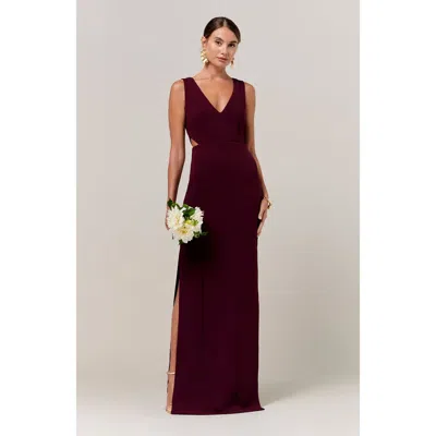 Bwldr Noah Gown In Burgundy