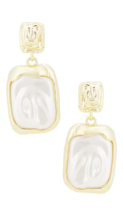 By Adina Eden Fluid Drop Earrings In Gold