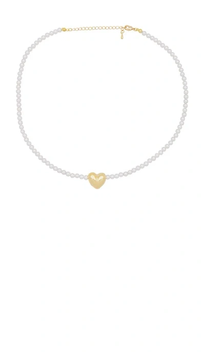 By Adina Eden Puffy Heart X Pearl Necklace In 金色 & 珍珠