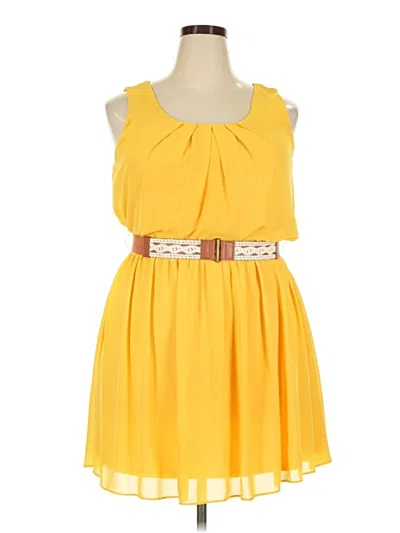 Pre-owned By & By Casual Dress In Yellow
