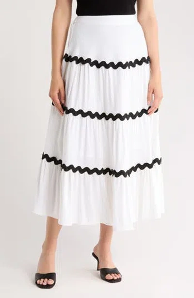 By Design Roye Rickrack Tiered Skirt In White/black