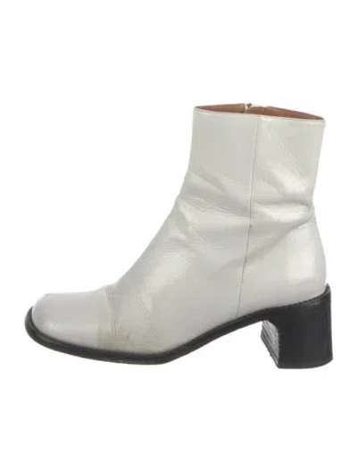Pre-owned By Far Leather Boots In White