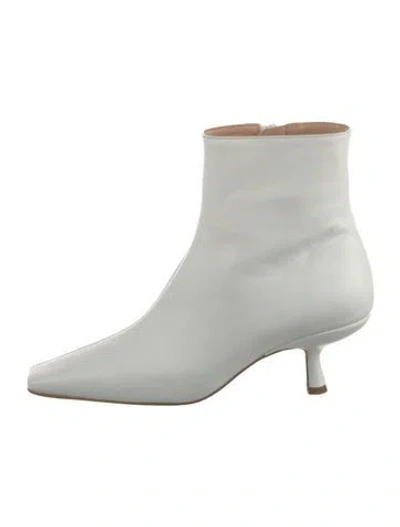 Pre-owned By Far Leather Boots In White
