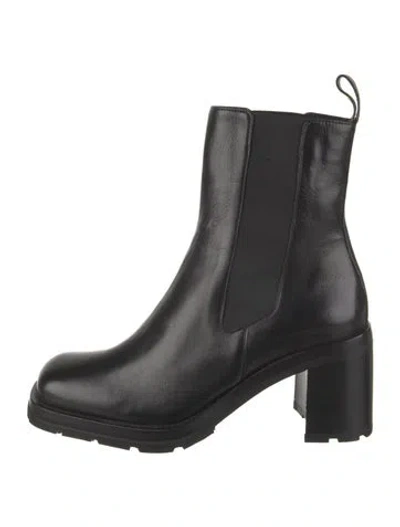 Pre-owned By Far Leather Chelsea Boots In Black