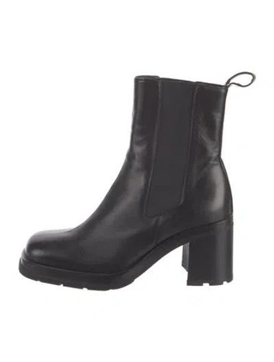 Pre-owned By Far Leather Chelsea Boots In Black