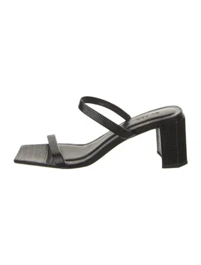 Pre-owned By Far Leather Slides In Black