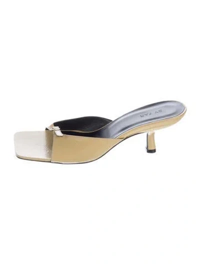 Pre-owned By Far Leather Slides In Neutrals
