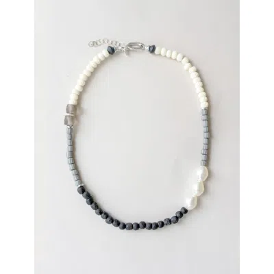 By Lilla Midnight Necklace In Gold