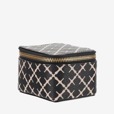 By Malene Birger 