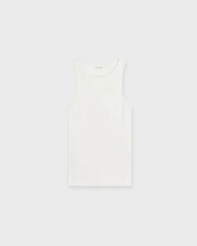 By Malene Birger Topp Amani Vit