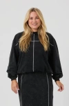 By Tess Collection Ari Sweatshirt In Black