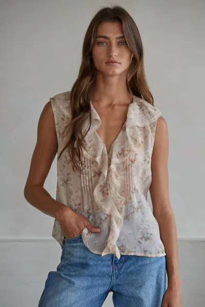 By Together Gardenia Sleeveless Top In Taupe In White