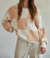 By Together Gingham Sweater Pullover In Cream/coral