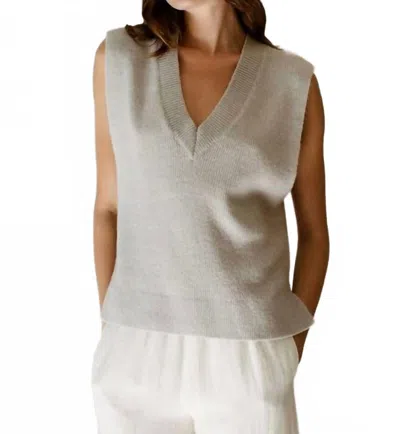 BY TOGETHER LAFEYETTE V-NECK VEST TOP IN OAT